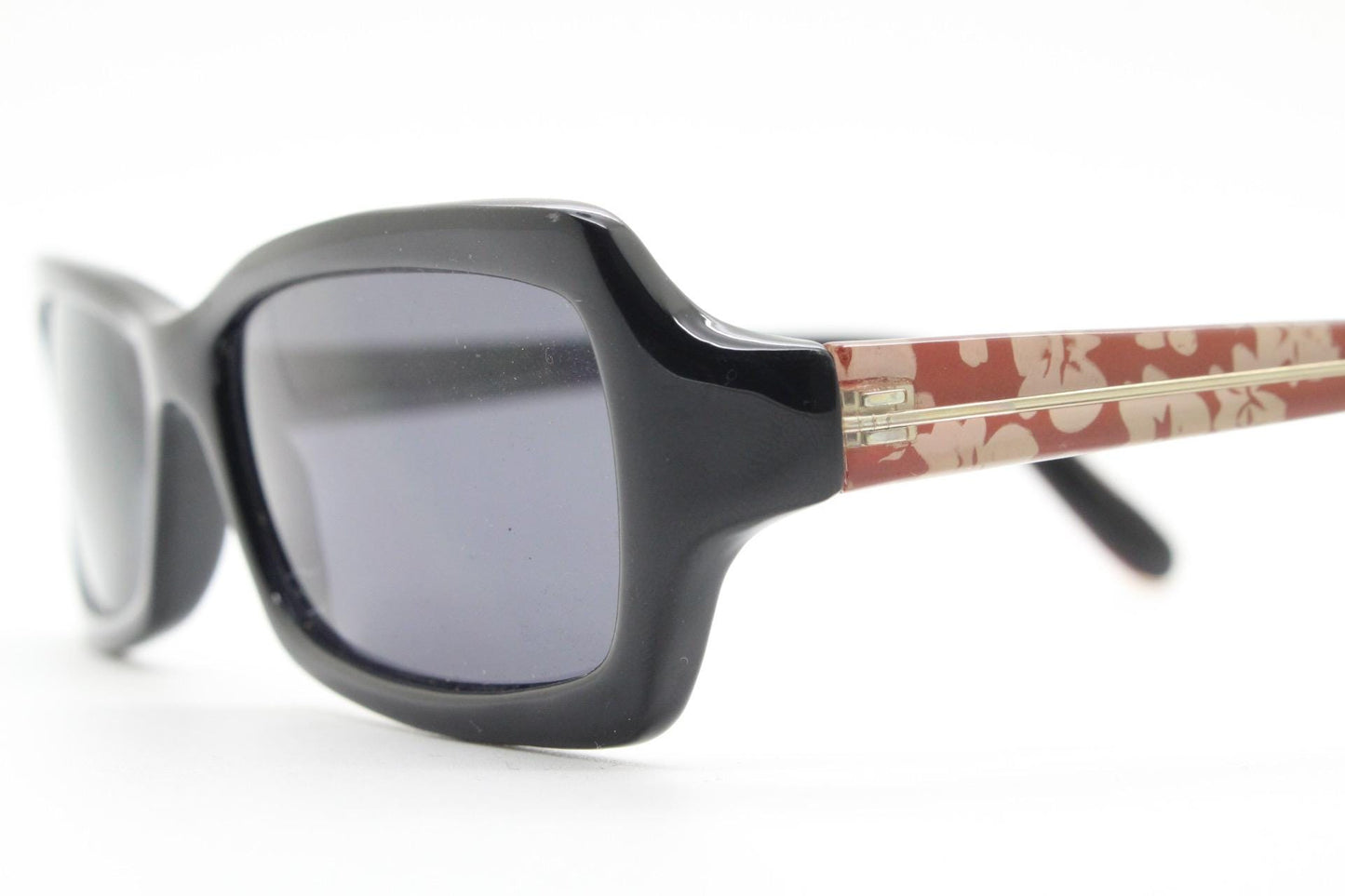 Y2k vintage rectangular cat eye sunglasses. Intense 60s style black front with and extraordinary floral arms. 2000s NOS. BNWT