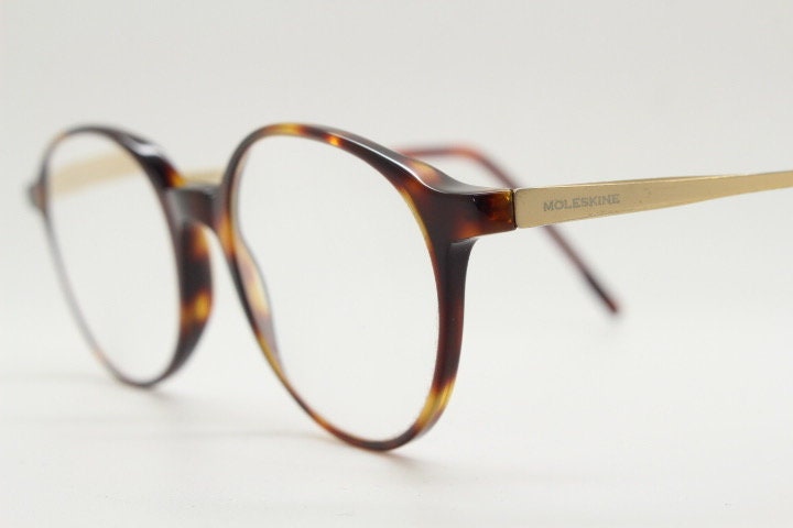 Moleskine round eye glasses in tortoise acetate with slim golden arms. Reading optical frames. Prescription eyeglasses. RX spectacles