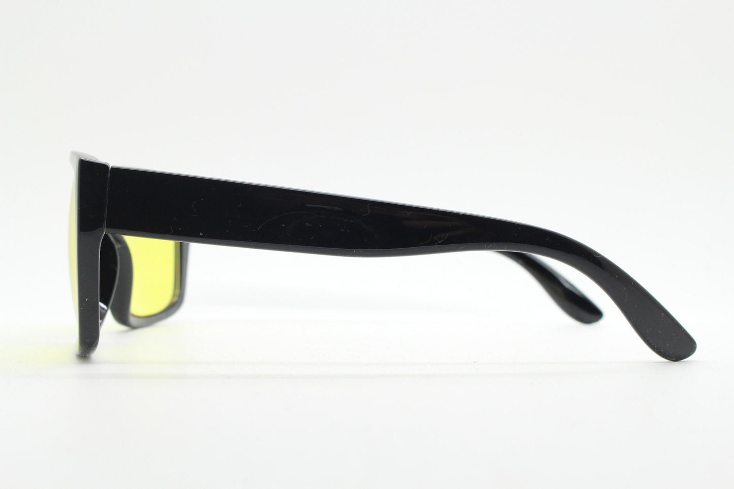 Y2K vintage square modified aviator sunglasses. Classic 70s style aviators in black gloss frame with bright yellow lenses. Unused NOS