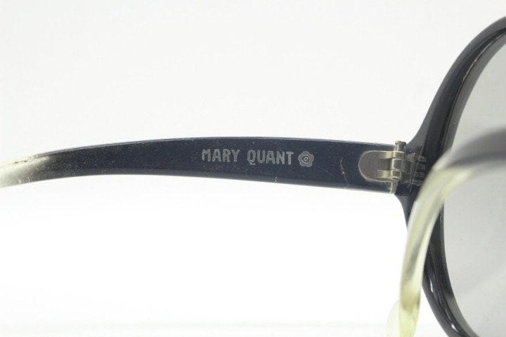 Mary Quant 60s vintage oversized round sunglasses. Definitive swinging London design. Black and crystal frame with light tone grey lenses