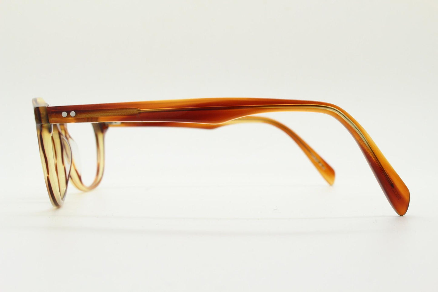 Rectangular vintage eye glasses. Minimal classic design optical frames in tortoise acetate with keyhole bridge. Prescription RX spectacles