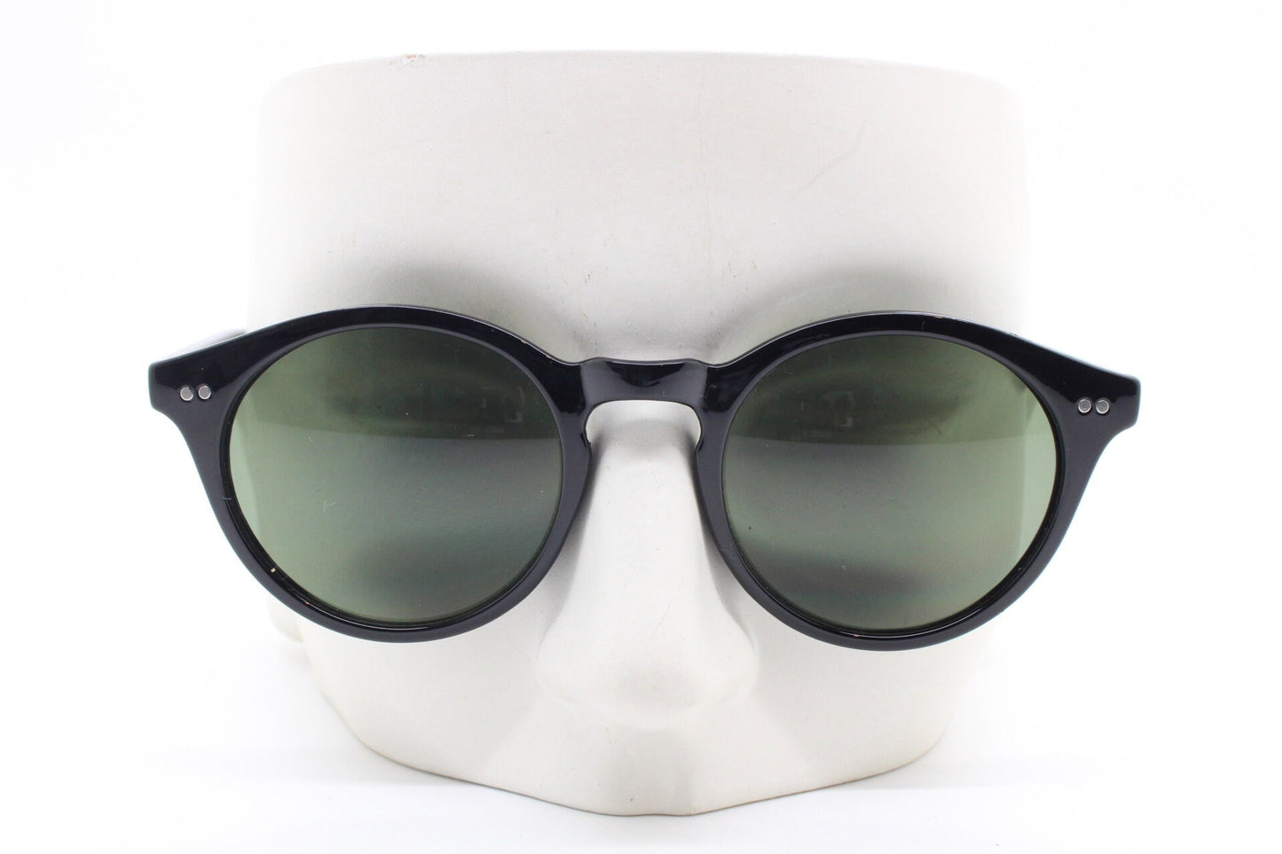90s vintage small round sunglasses. 30s, 20s horn rim design black gloss frame with contrasting green lenses. BNWT. NOS