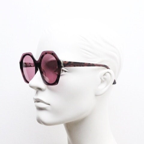 Sunday Somewhere oversized hexagon sunglasses. Womens cream tortoise acetate frame with deep pink lenses. Vintage. Y2K