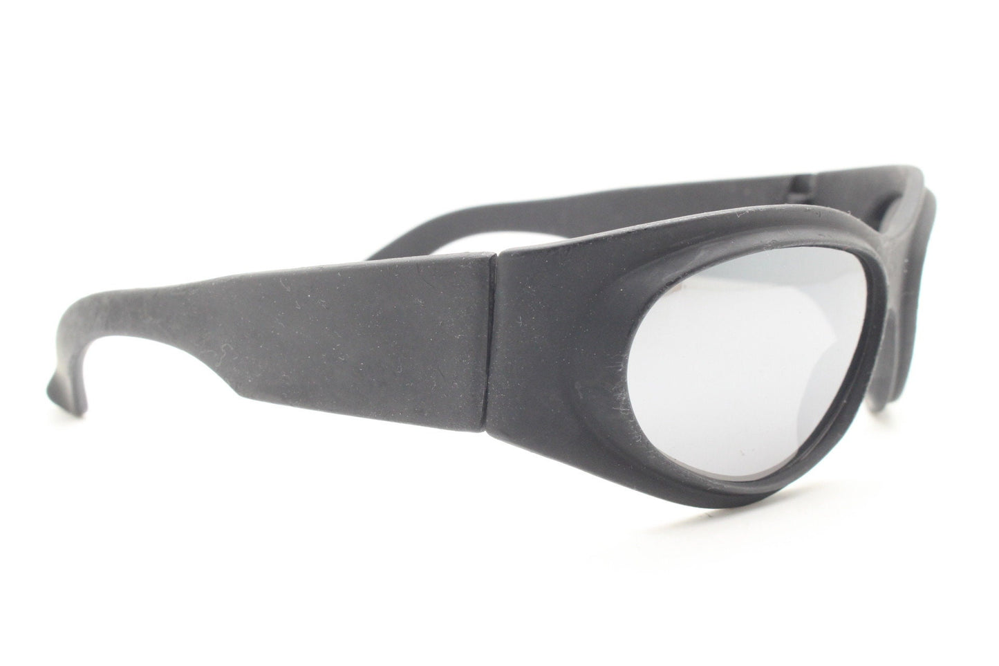 90s vintage futuristic super hero bug eye goggle sunglasses. Black rubber wrap around sporty shield frame with mirror lens. 2000s. Y2K. NOS