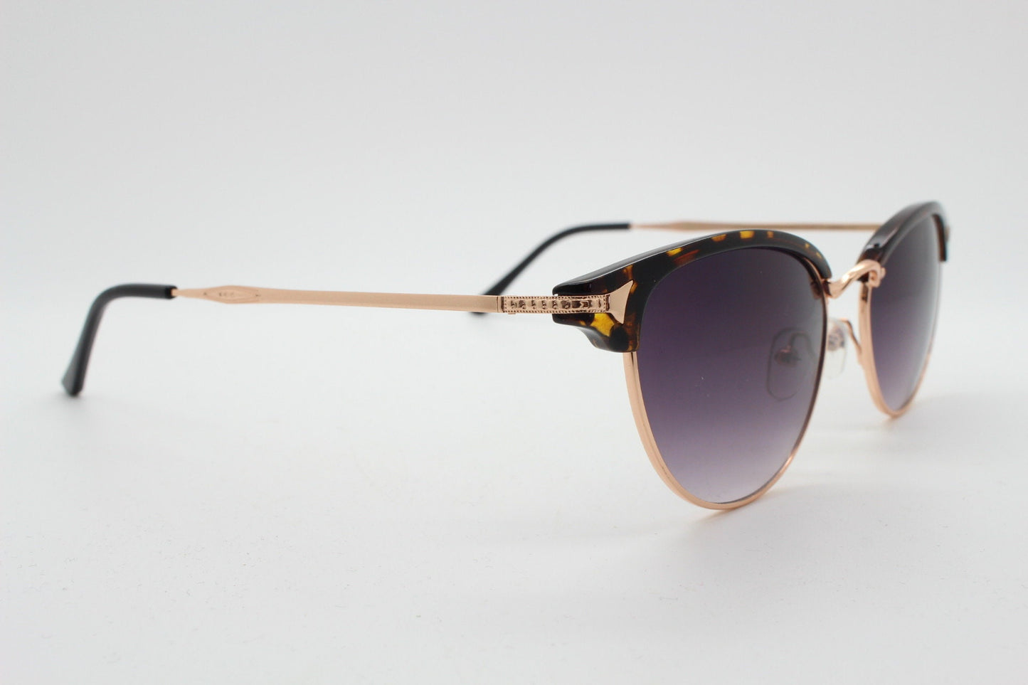 90s vintage cateye sunglasses. Womens 50s, 60s design cat eye with tortoise browline and gradient smoky lenses. NOS
