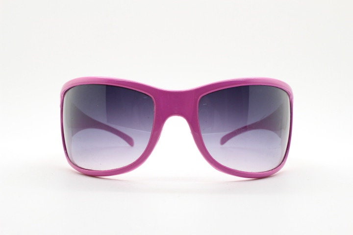 Y2K vintage visor sunglasses. Candy pink massive mask mono lens wrap around shield. Sick fashion grail. 2000s unused NOS