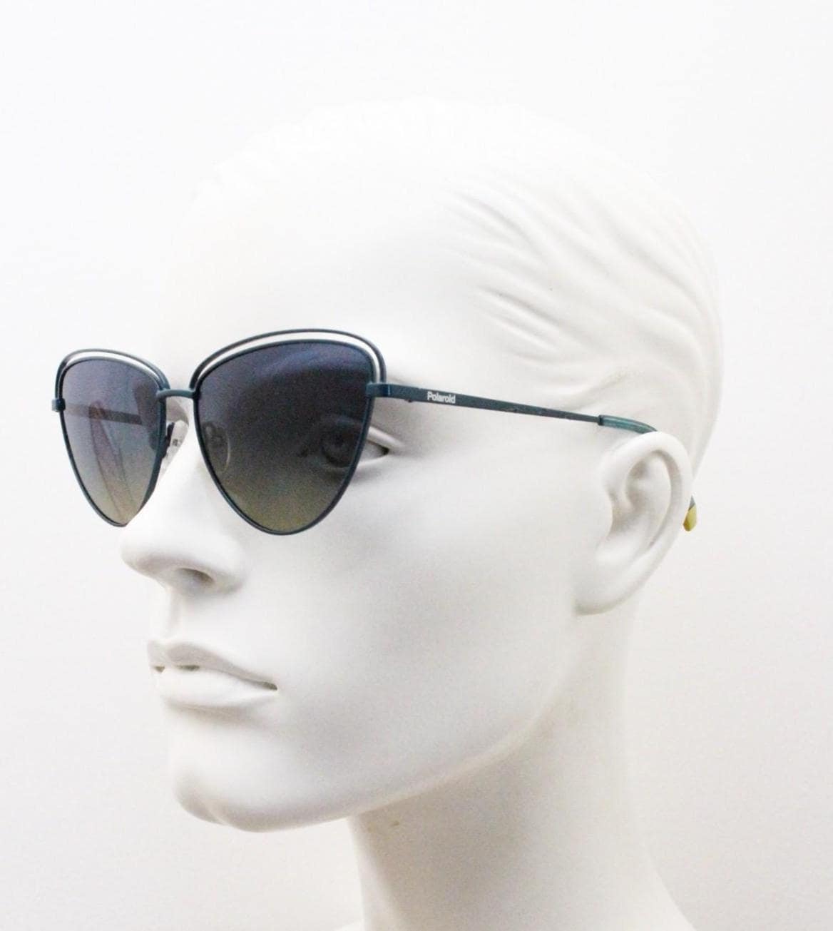Polaroid vintage rounded cat eye sunglasses. Metal double brow frame with sensational blue to yellow graduating lenses. Unused NOS