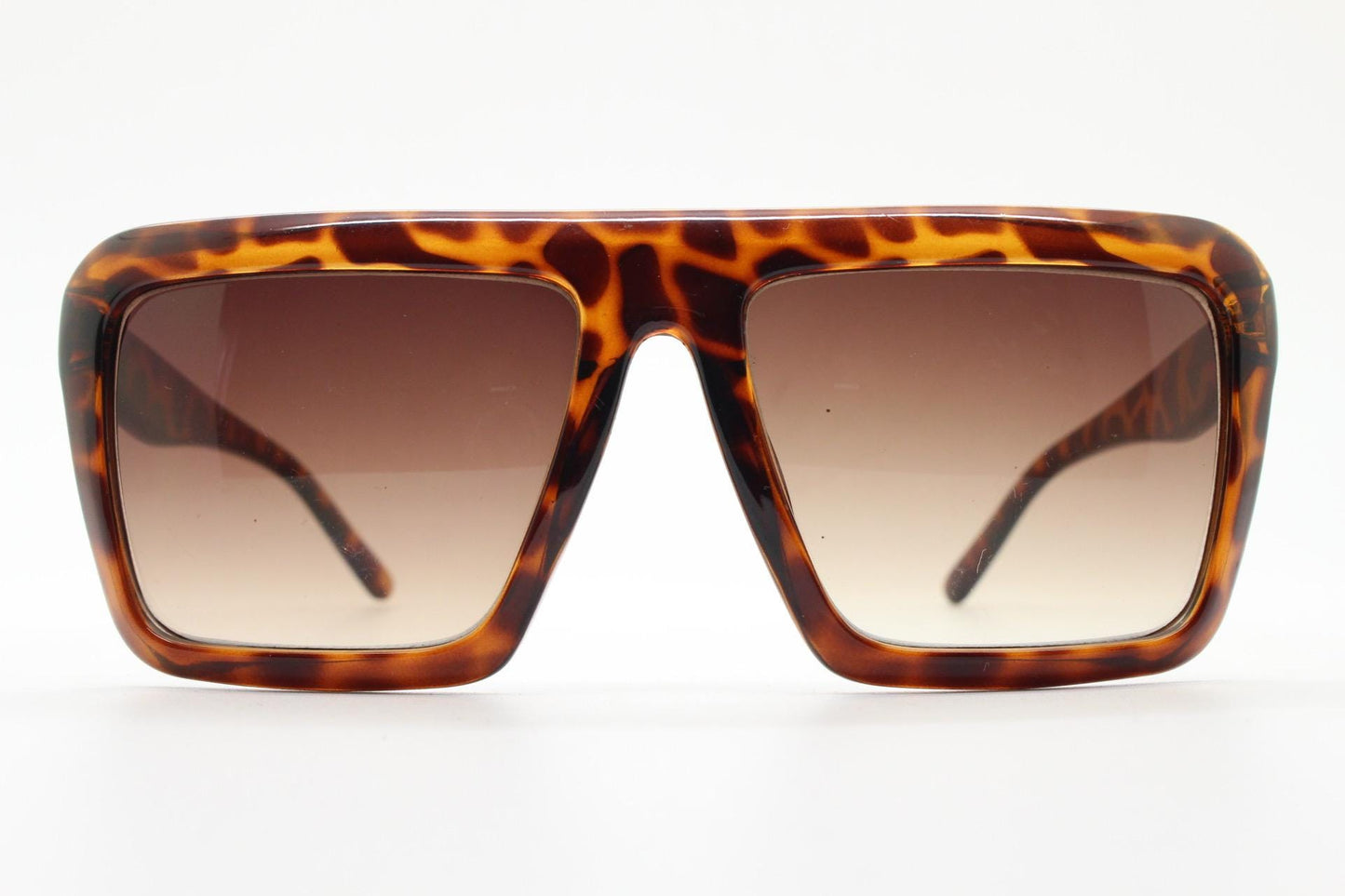 Y2K vintage square flat top sunglasses. 2000's transparent solid tortoise frame with graduating brown lenses. 00's NOS aviators