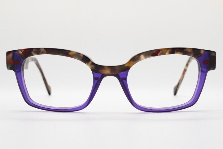 Anne et Valentin rectangular eye glasses made in France model 1330. Marbled tortoise acetate optical frame with purple tone. Prescription RX