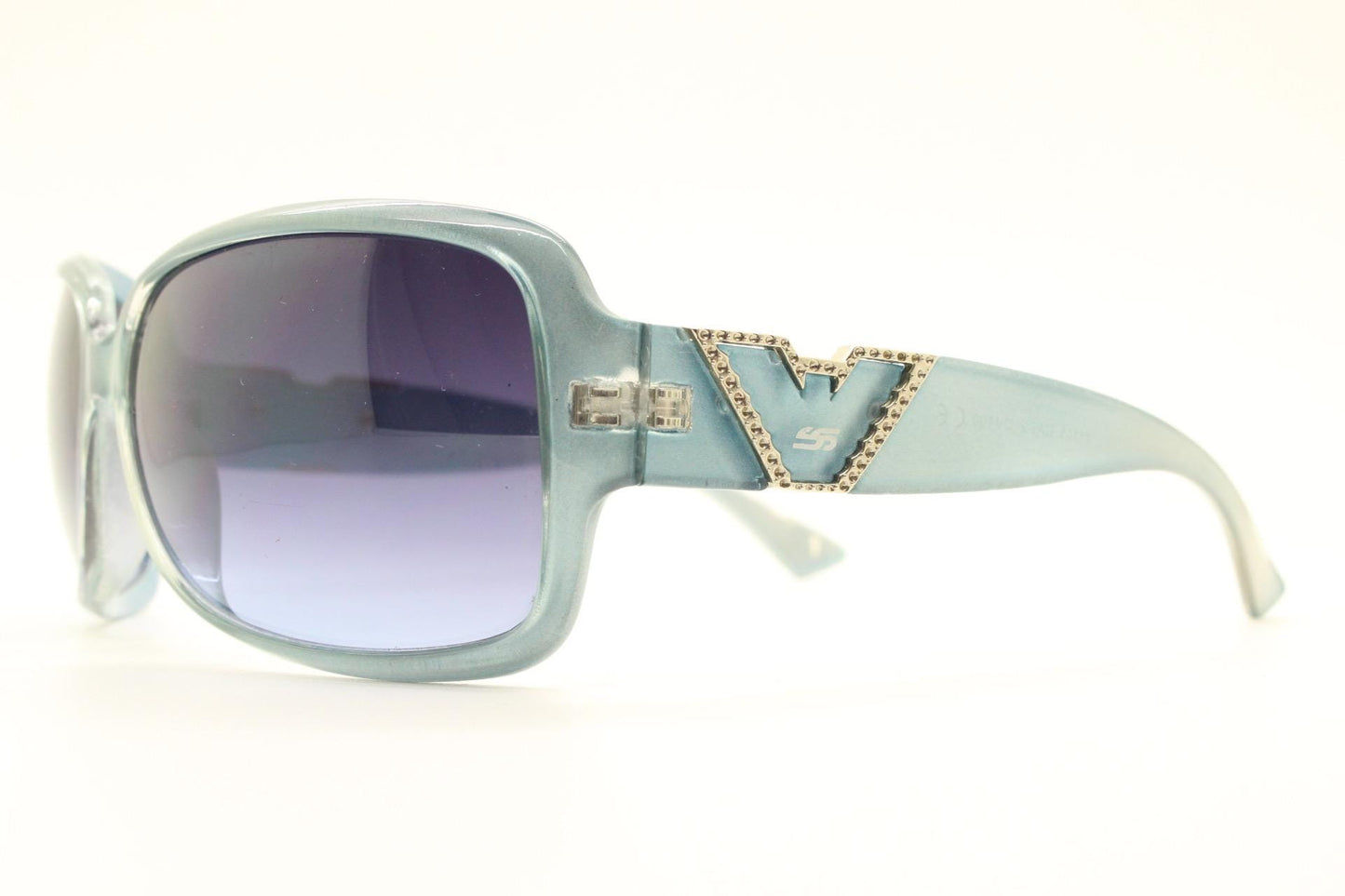 Y2K vintage square shield sunglasses. Definitive 2000s ghetto fab sky blue wrap around with curved navy lenses. Womens visor