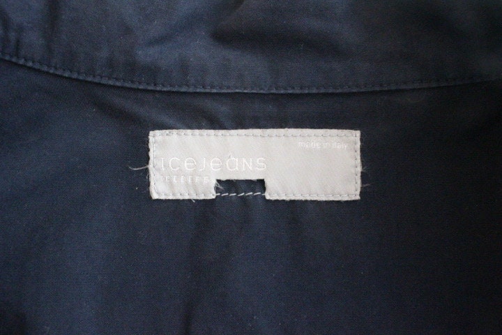Iceberg button bomber 4 pocket jacket. Mens navy all cotton waist length chore, work design with logo stamped buttons. Icejeans vintage