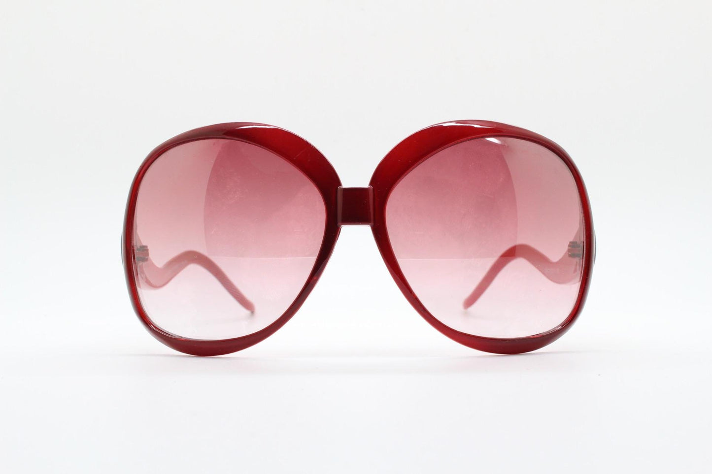 Y2k vintage oversized sunglasses. Big red bug eye frame with superb light tone pink graduating lenses. Retro 70s design. 2000s NOS