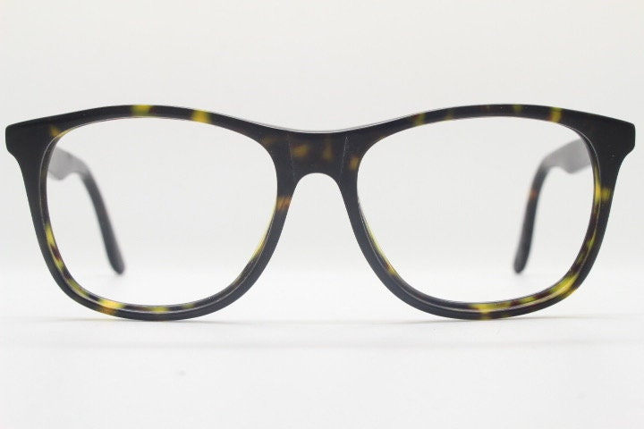 Diesel wayfarer design eye glasses. Dark tortoise matt and gloss finish acetate optical frames. Prescription Vintage RX Spectacles