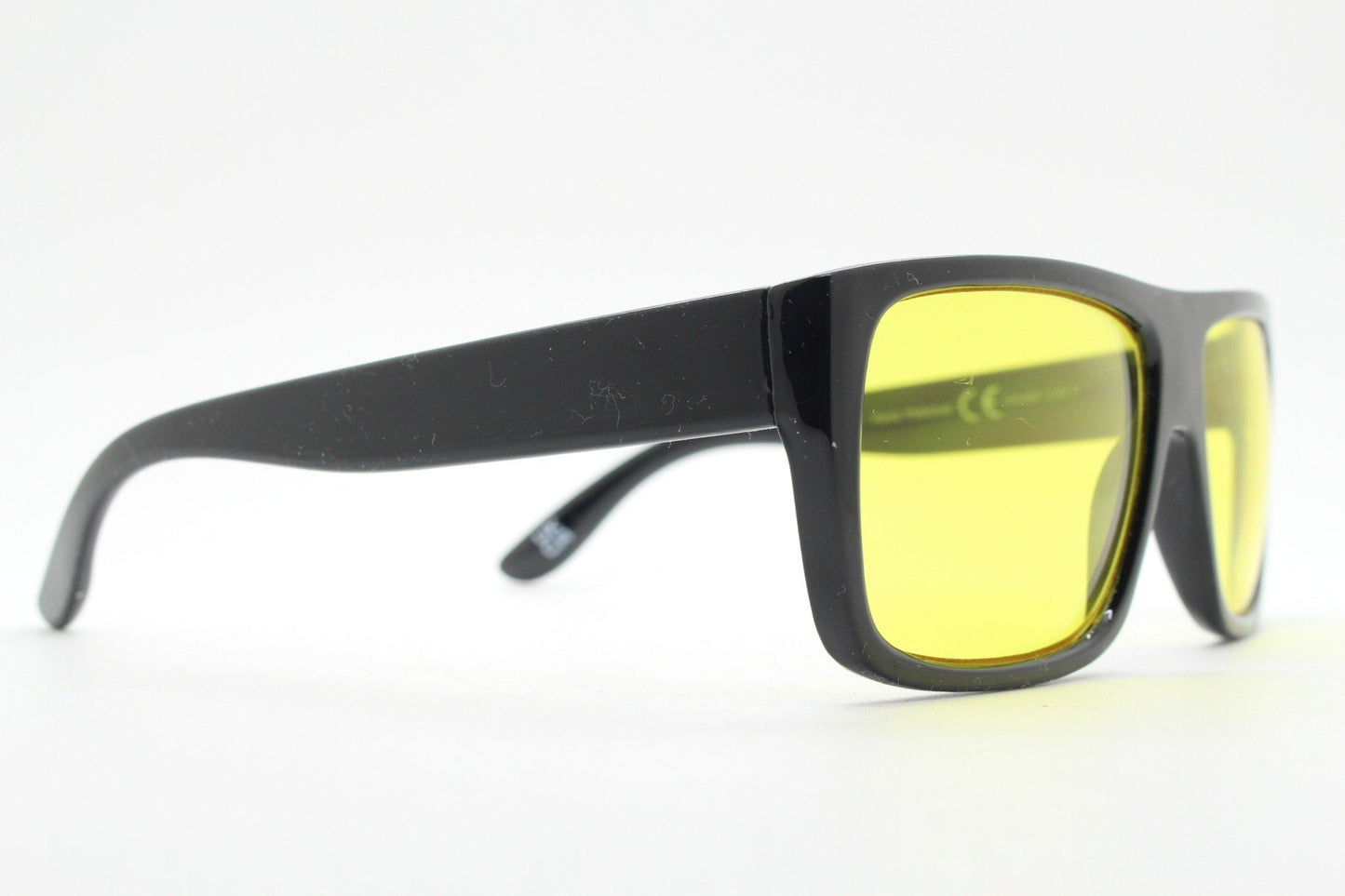 Y2K vintage square modified aviator sunglasses. Classic 70s style aviators in black gloss frame with bright yellow lenses. Unused NOS