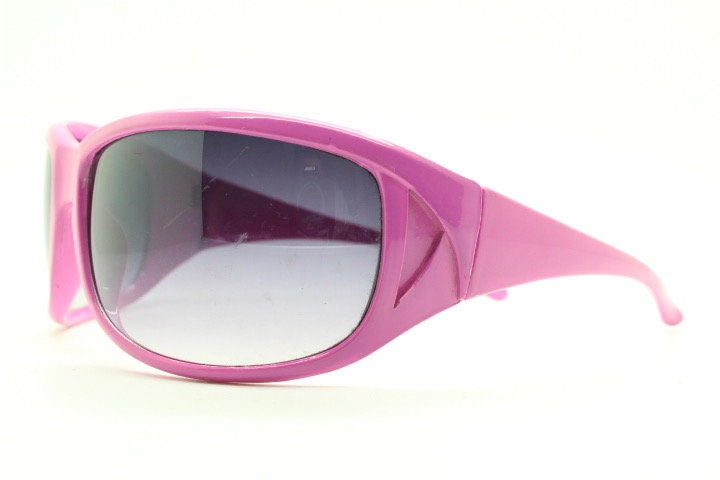 Y2K vintage visor sunglasses. Candy pink massive mask mono lens wrap around shield. Sick fashion grail. 2000s unused NOS