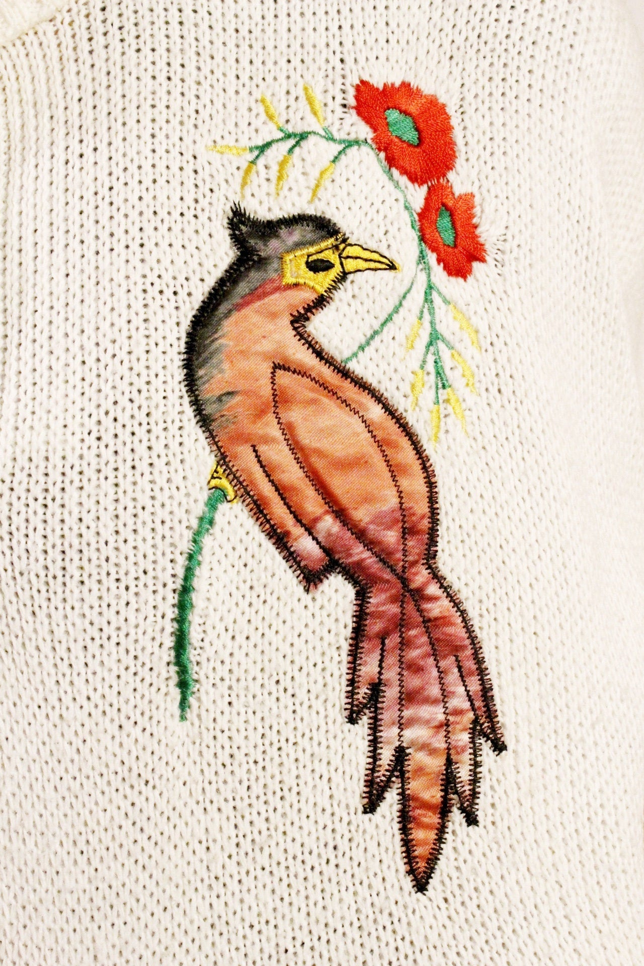White 80s vintage knit jumper. Short sleeve womens sweater with exotic bird applique. Buttoned crew neck knitted pullover made in the UK