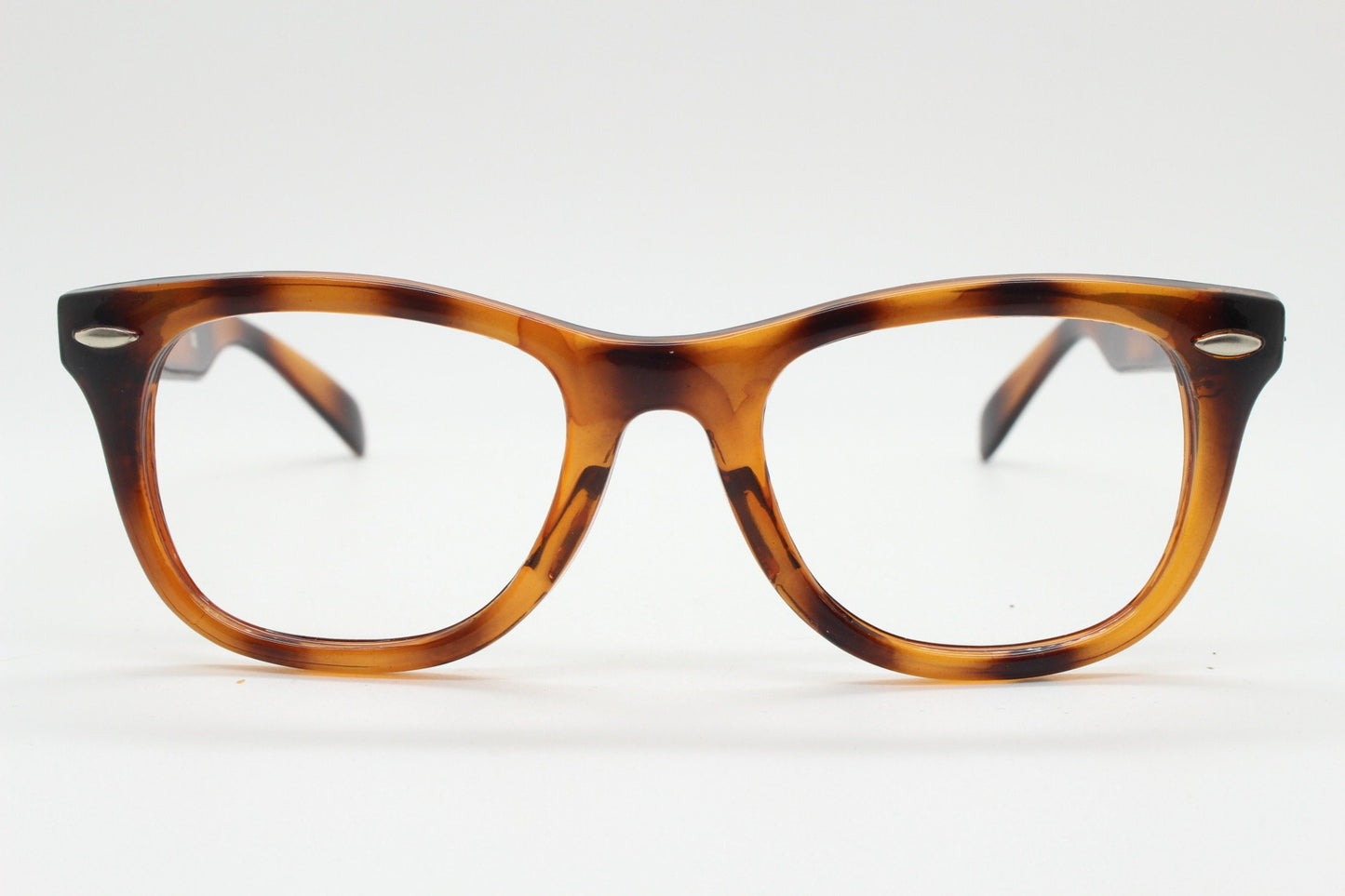 80s vintage wayfarer design glasses. All time classic optical frames in bumblebee colours. 40s 60s style prescription eyeglasses. Spectacles