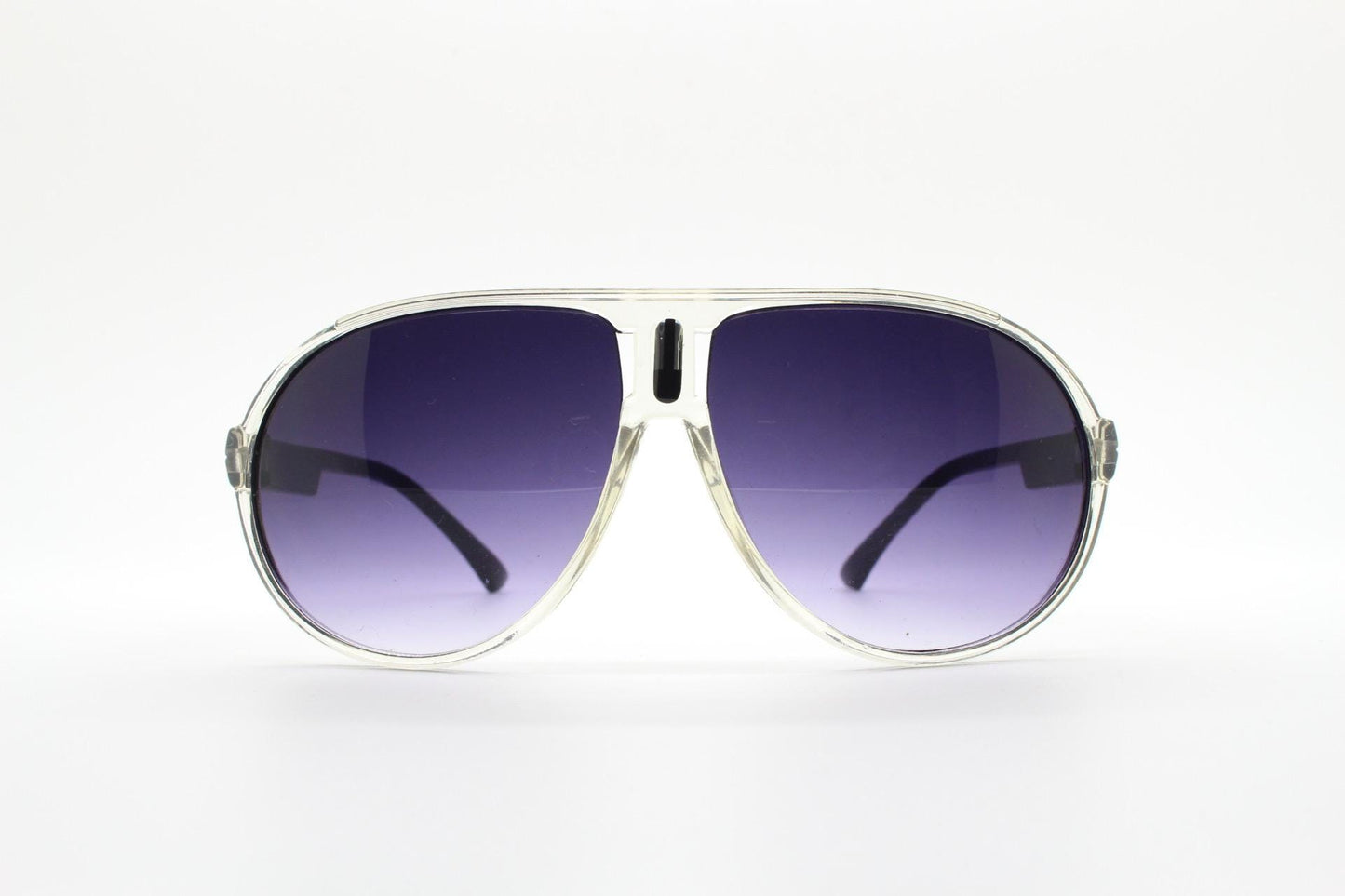 Y2K vintage aviator sunglasses. 2000's transparent and black frame with graduating lenses. 70s design 00's NOS aviators