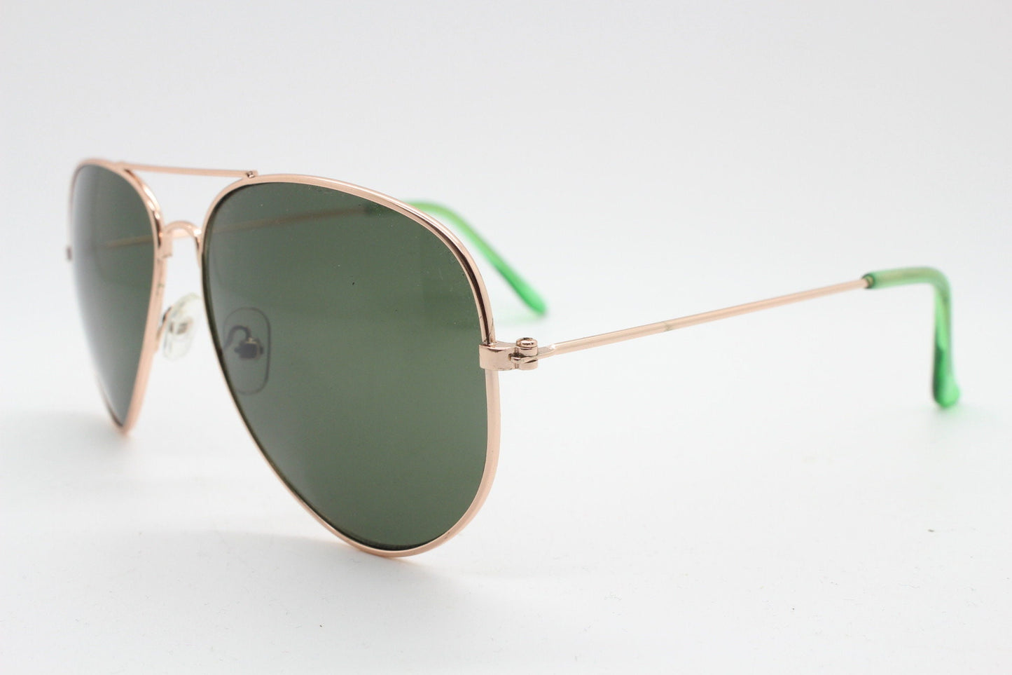 90s vintage aviator sunglasses. Optimal shape classic pilot aviators in rose gold frame with green lenses. Teardrop, NOS