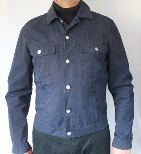 Iceberg button bomber 4 pocket jacket. Mens navy all cotton waist length chore, work design with logo stamped buttons. Icejeans vintage