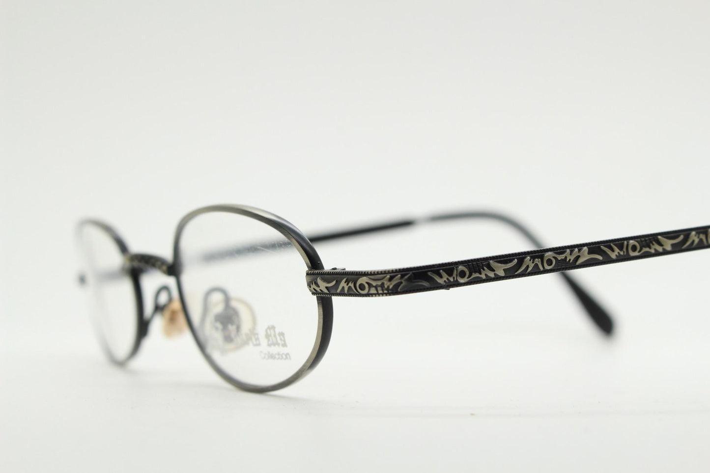 Paris Ma 90s vintage small oval eye glasses. Brushed bronze finish optical frames with ornate details. Prescription steampunk spectacles NOS
