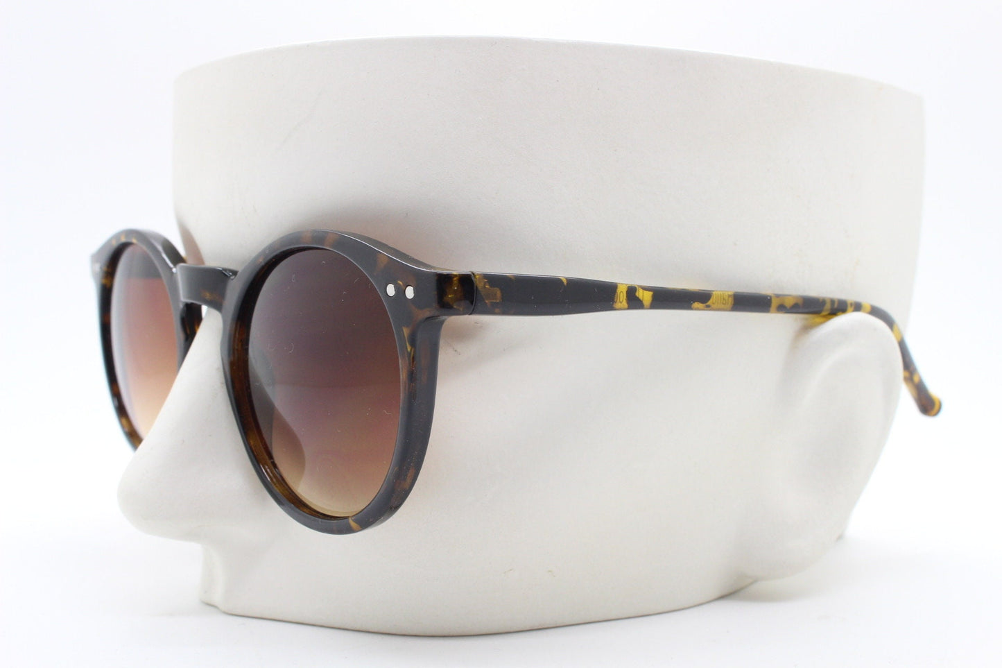 90s vintage round glasses. 30s, 20s style gloss tortoise frame with contrasting black lenses. NOS