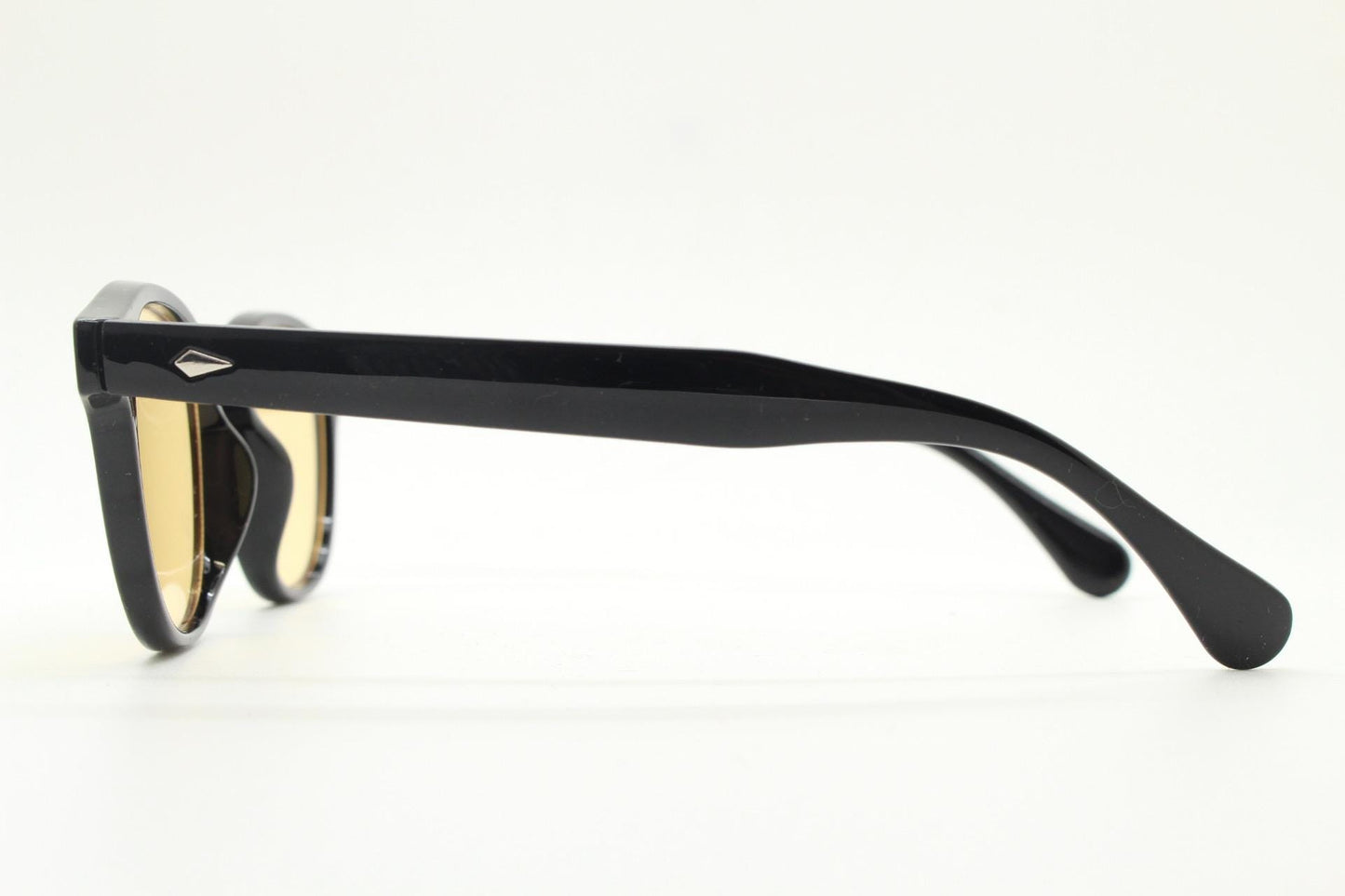 Vintage modified wayfarer design glasses. Black gloss 40s, 50s shape frame with keyhole bridge and extra light tone lenses. BNWT
