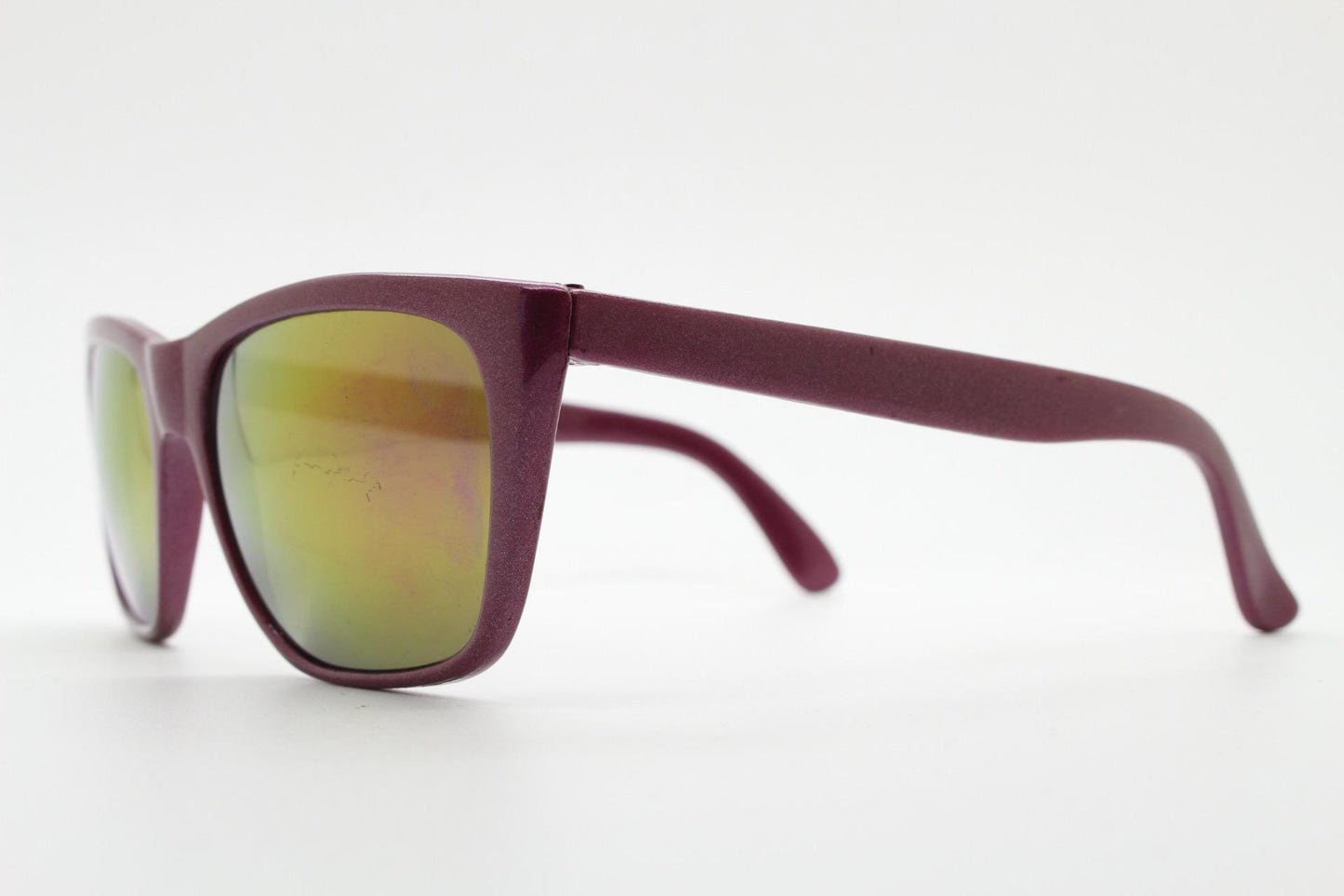 80s vintage square cat eye sunglasses. Pointed purple frame with reflective gold mirror lenses. Rockabilly cateye. VGC NOS