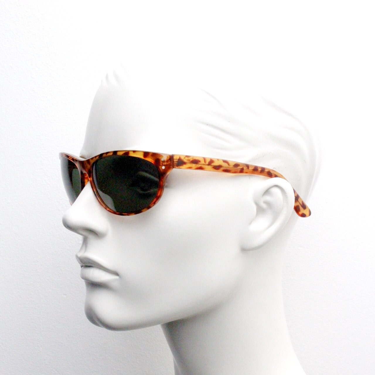 Y2K vintage bug eye sunglasses. Wrap around shield style tortoise frame with green lenses. Visor. Unused NOS