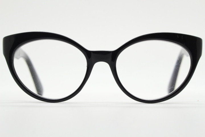 Isaac Mizrahi vintage cat eye glasses. Womens black gloss substantial cateye optical frames. Prescription eyeglasses. RX NOS spectacles