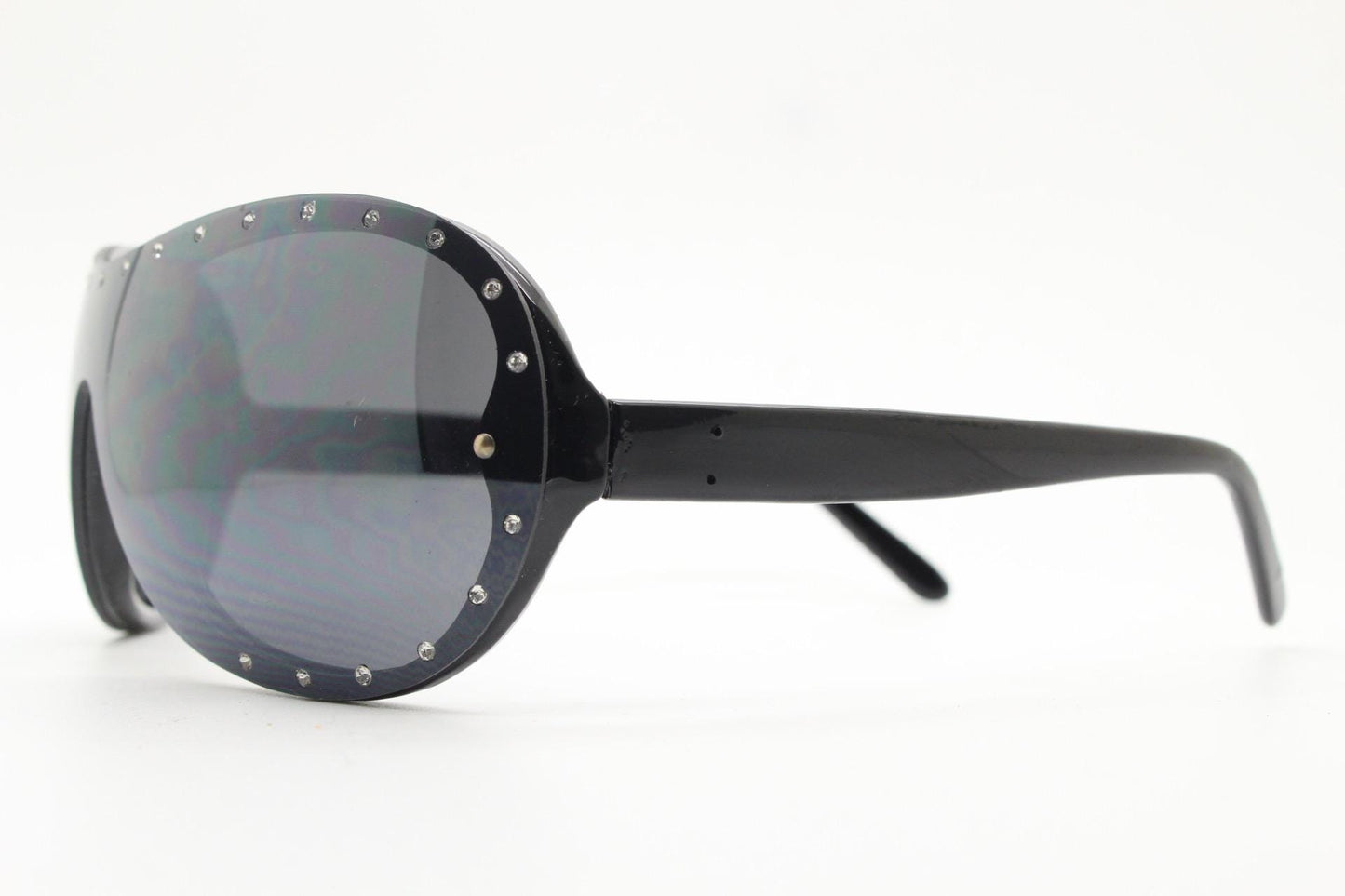 Y2K vintage visor aviator sunglasses with diamante. Black wrap around mini mask shield design with curved mono lens. 2000s NOS. Rhinestone