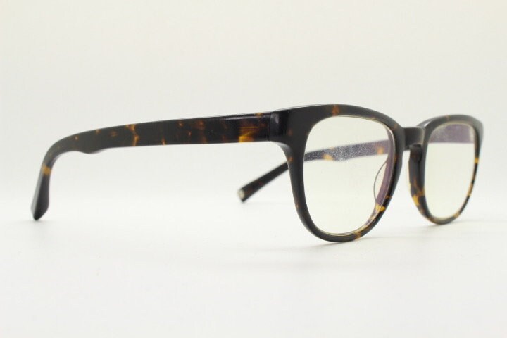 Warby Parker rectangular eye glasses. Tortoise gloss acetate optical frames with keyhole bridge. Prescription eyeglasses. RX spectacles