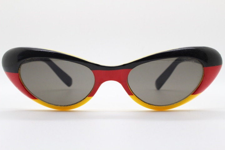 Vintage 90s oval cat eye sunglasses. Tastefully designed Womens black, red and yellow German flag cateye. Rockabilly cats eye. Deutschland