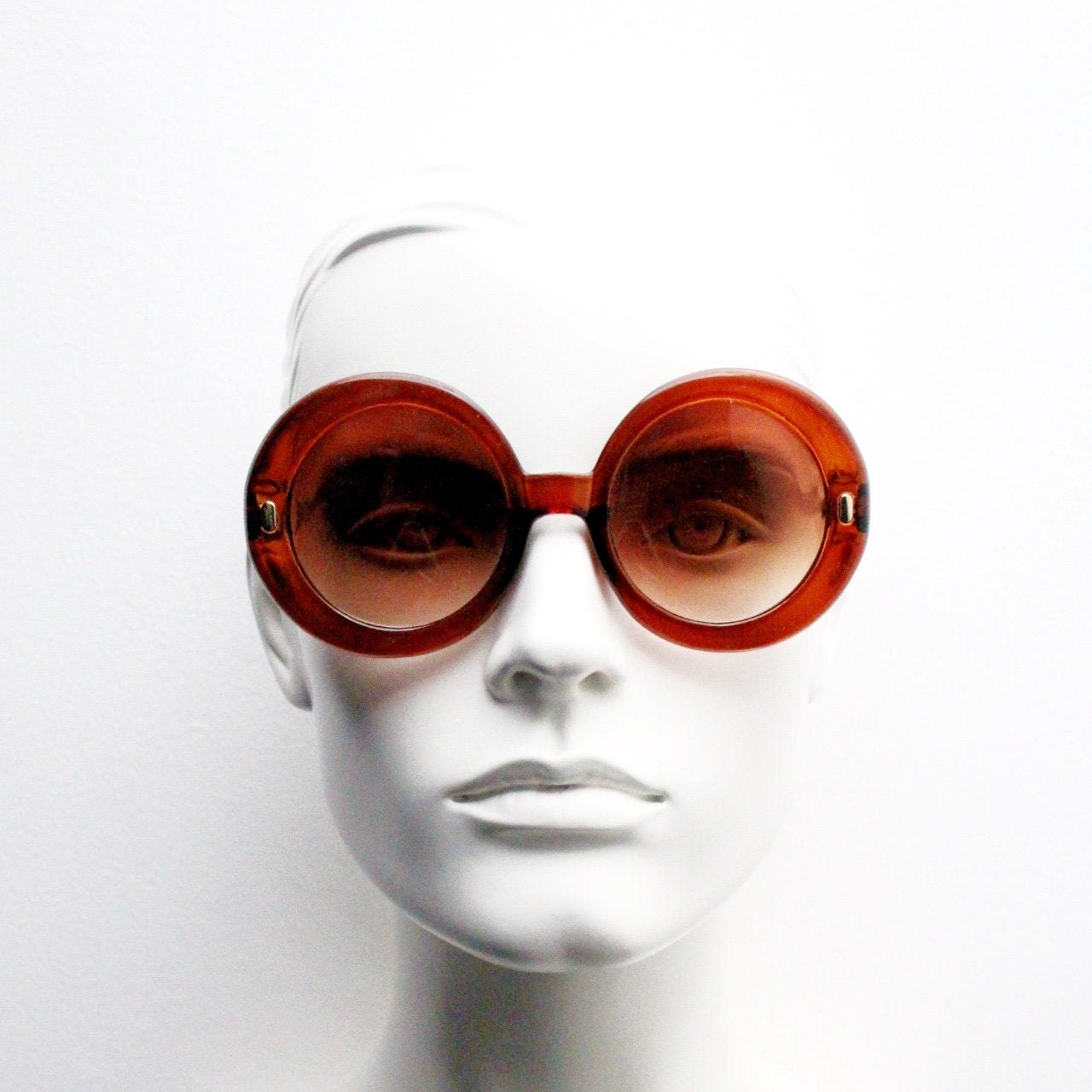 Y2k vintage oversized round sunglasses. Women's big 60s mod design brown transparent frame with Havana gradient lenses. Unused BNWT