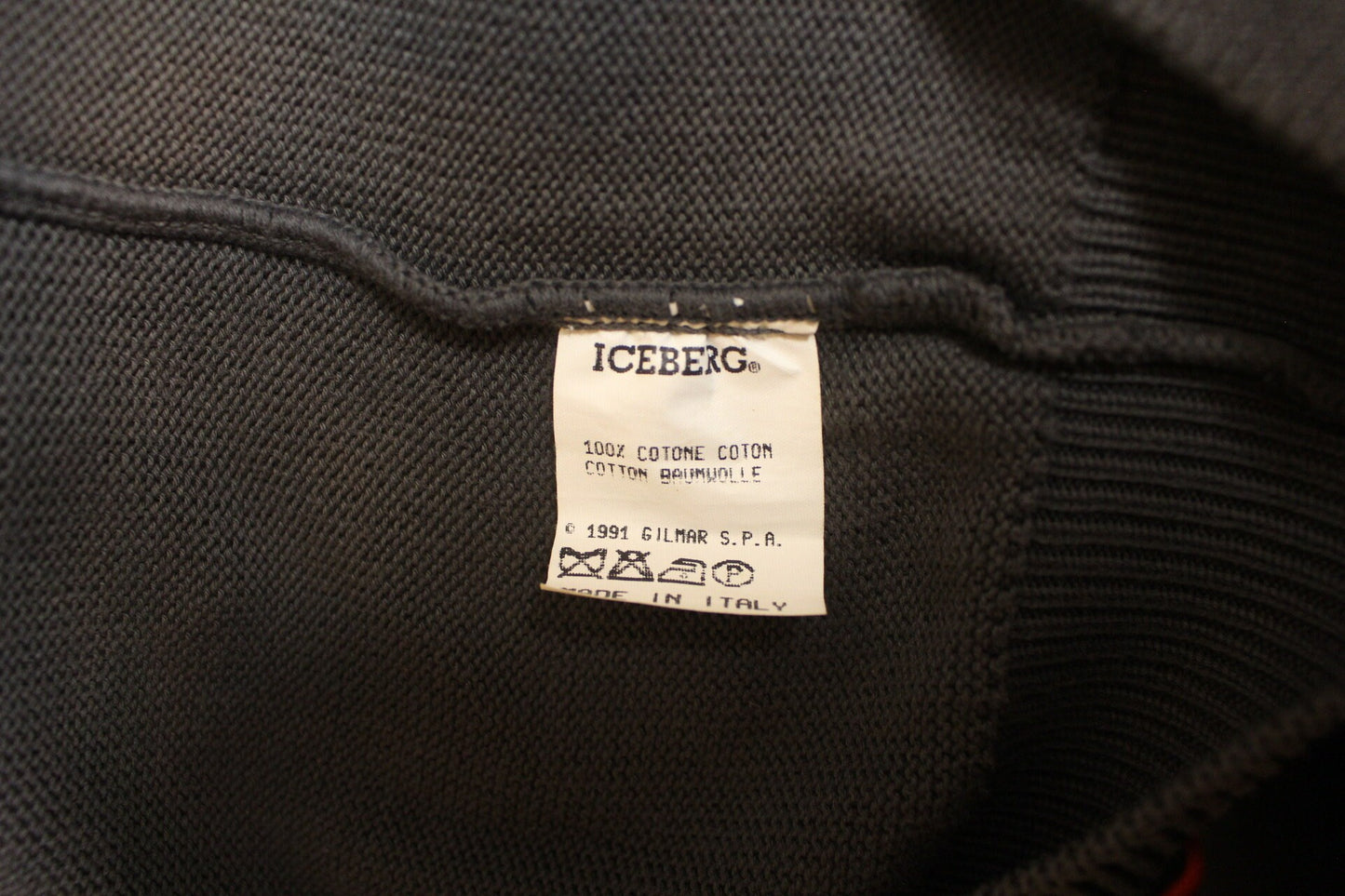 Iceberg 90s vintage adorable panda bear oversized jumper made in Italy. Sick fashion graphic round boat neck jumper. Crew neck pullover. XL