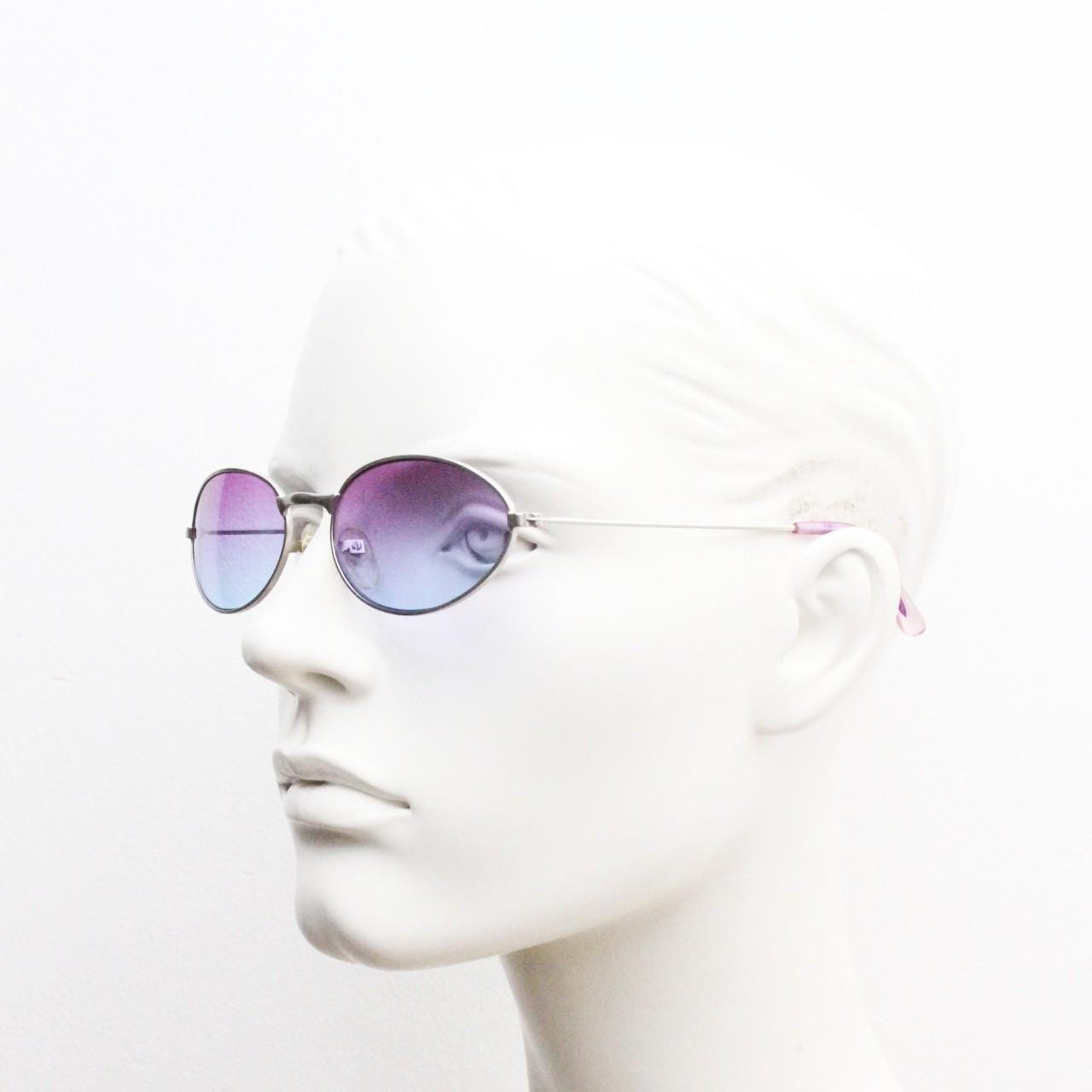 90s vintage small bug eye oval sunglasses. Silver satin frame with impressive pink to blue ombre graduating lenses. Y2K. 2000s. Unworn NOS