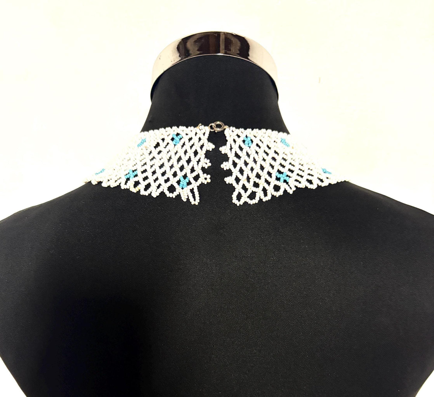 80s vintage beaded lattice collar necklace. Small white beads mixed with blue "x" patterns. Womens large versatile choker. Unused NOS