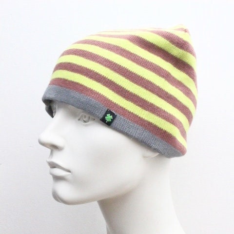 Marc Jacobs knitted beanie pull down hat. Yellow and mauve stripes with plain grey reversible inside. Designer cap. BNWT