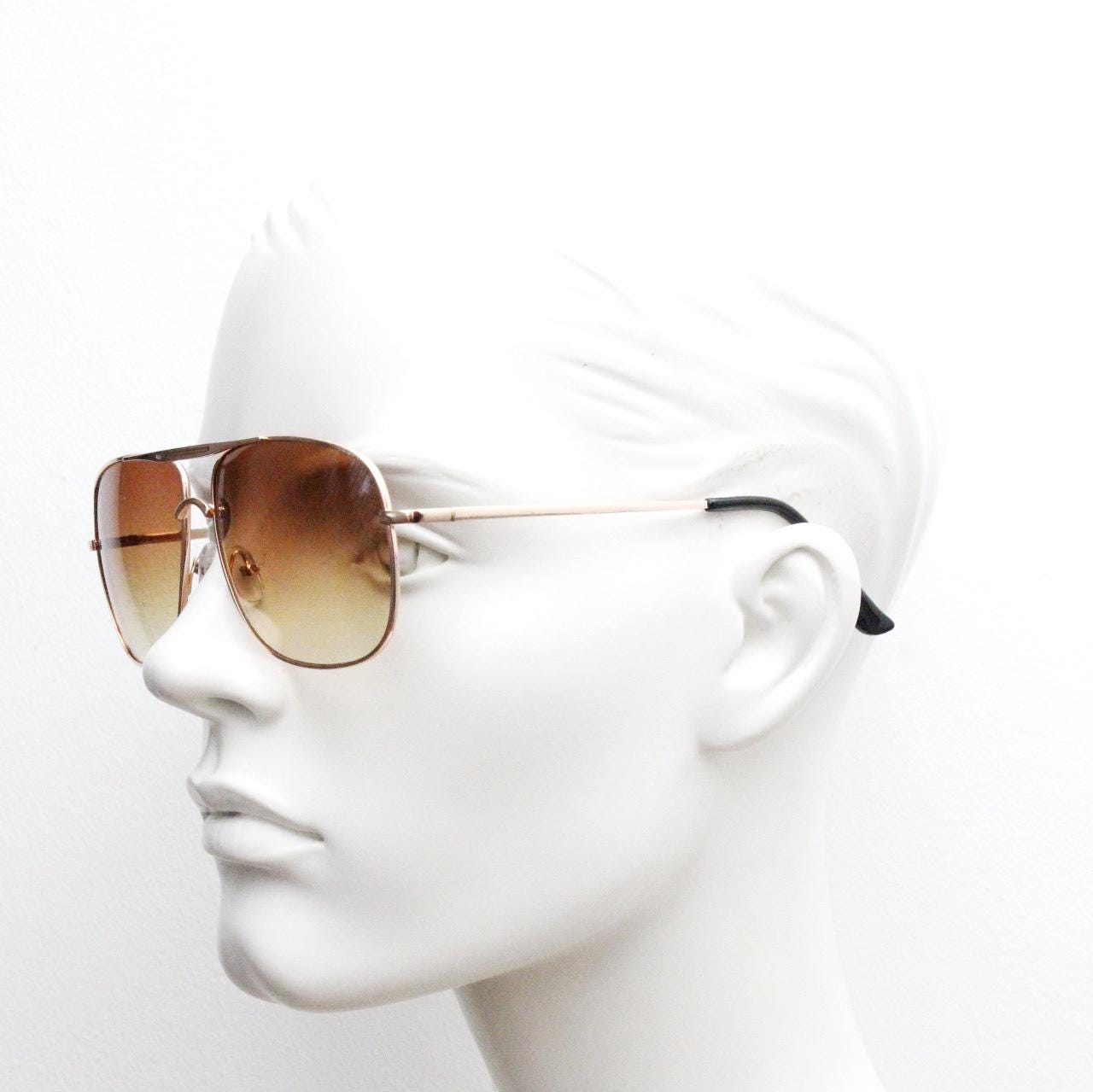 Y2K vintage square aviator sunglasses. Gold gloss metal frame 70s style aviators with sizzling brown graduating lenses. 2000s. Unused NOS
