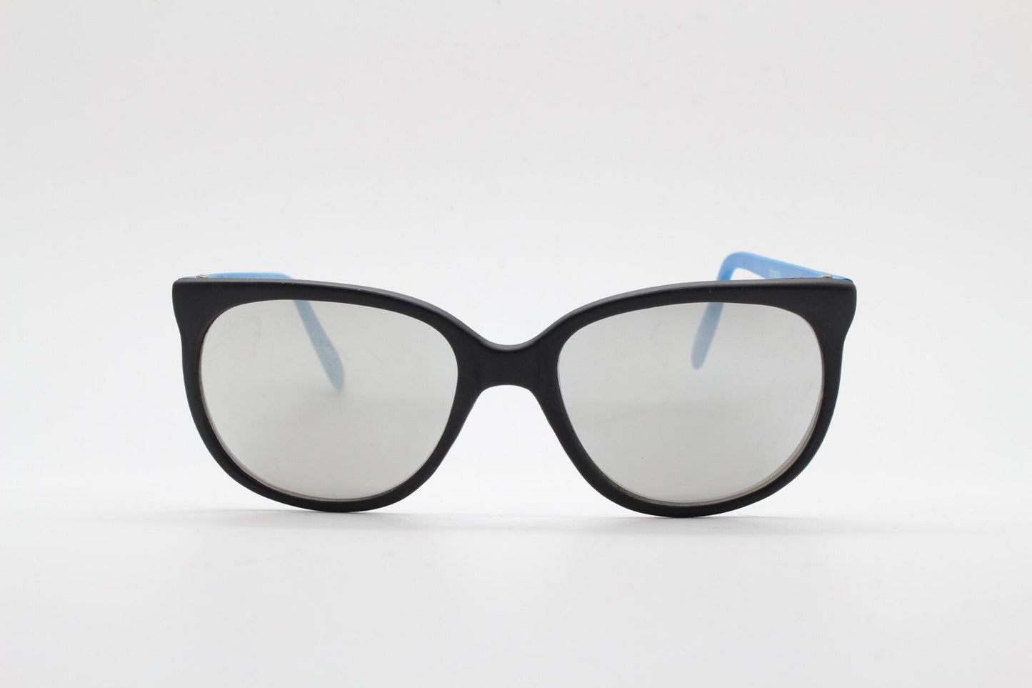 80s vintage 2 tone round cat eye sunglasses. Matt black flexible frame with blue arms and mirror lenses. NOS. Ski. Rave