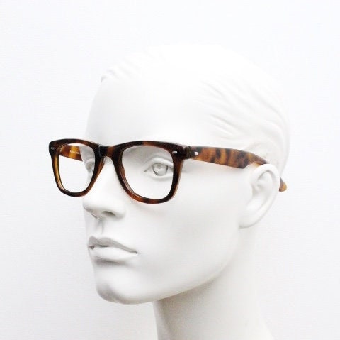 90s vintage wayfarer design eye glasses made in Italy. All time classic optical frames in mottled browns. Prescription RX eyeglasses. NOS
