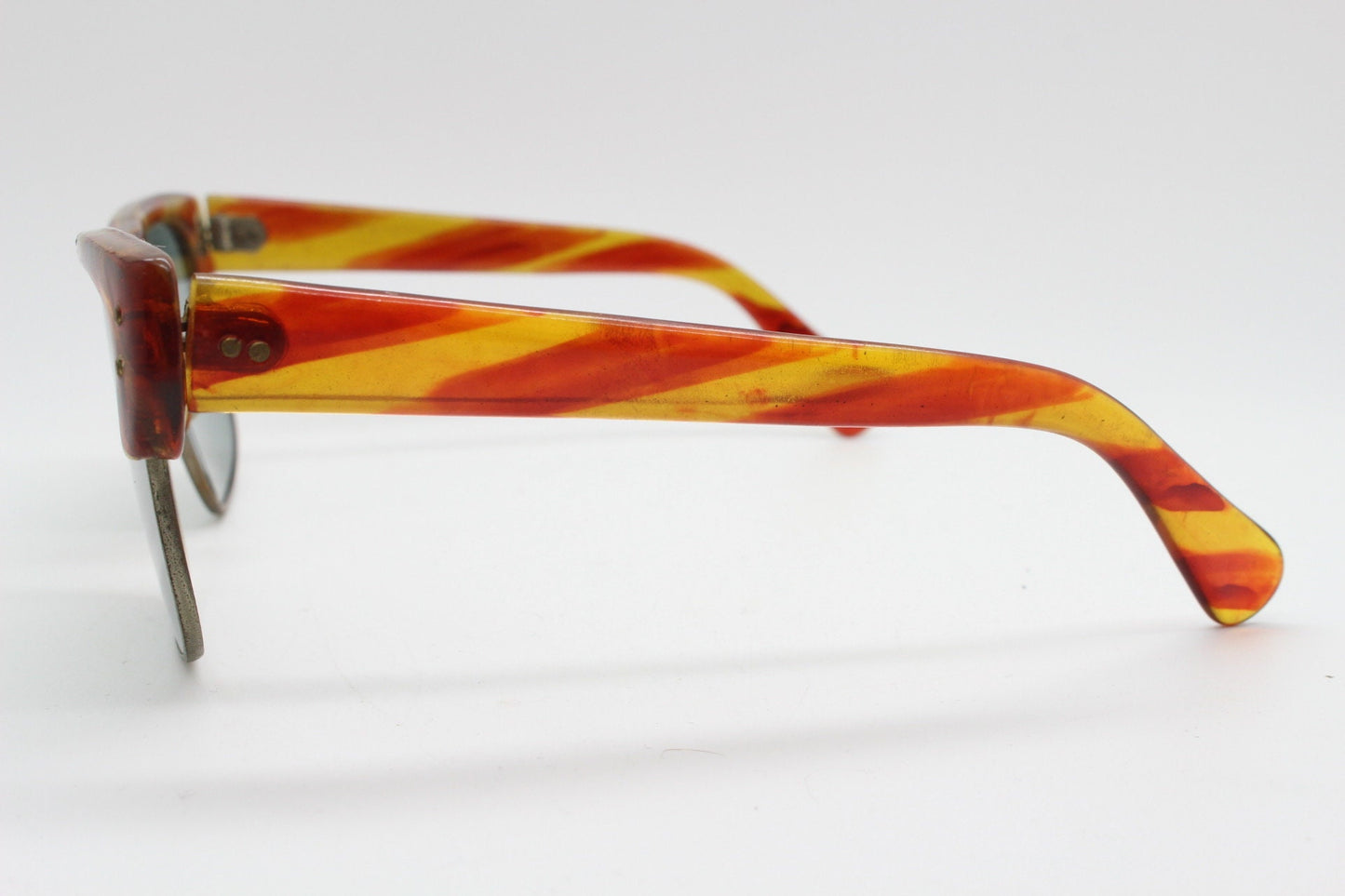 60s vintage low profile wide wayfarer style sunglasses. Mens mod transparent fat arm frame with hand finished print and real glass lenses