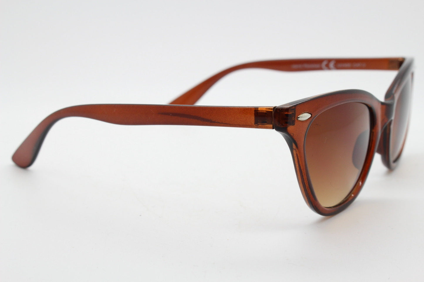 Vintage 90s pointed cat eye sunglasses. Womens slim brown cateye frame. 50s style rockabilly pin up cats eye. NOS