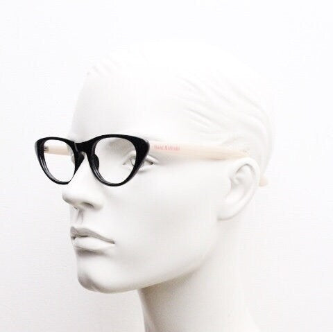 Isaac Mizrahi vintage cat eye glasses. Womens black gloss cateye optical frames with beige arms. Prescription RX eyeglasses. NOS spectacles