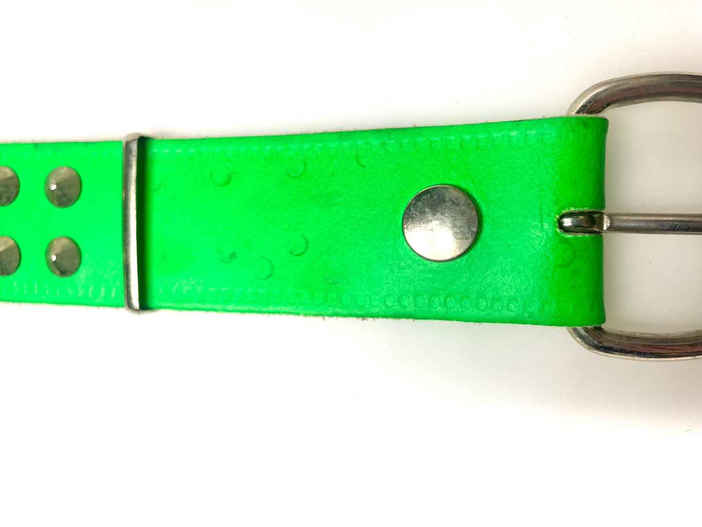 80s vintage thick genuine leather studded belt Made in the UK. Green dayglo with changeable buckle and 2 rows of conical metal studs. NOS M
