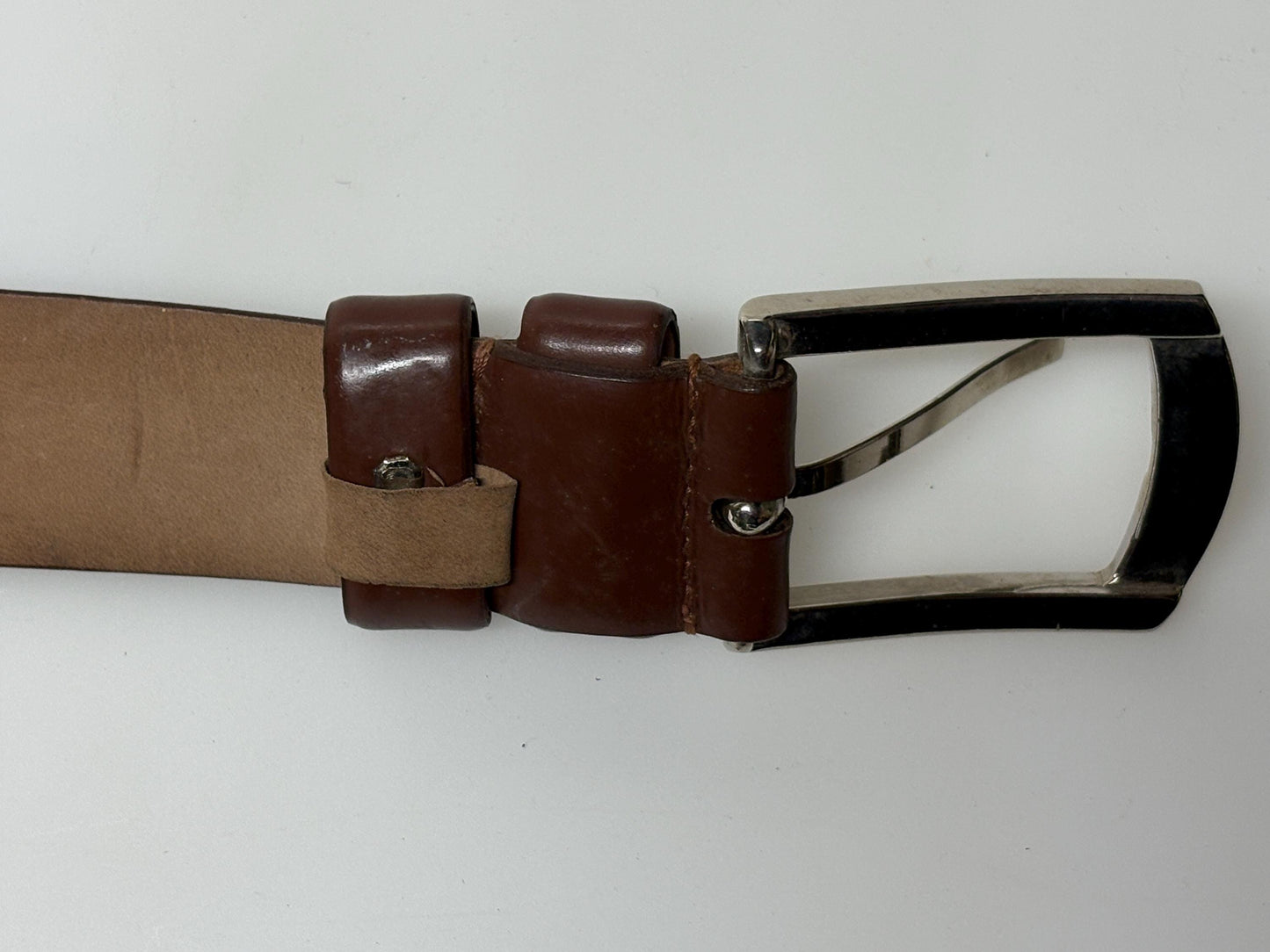 Van Laack 90s vintage chocolate brown genuine leather belt made in Italy. Seamless smooth finish with silver buckle. NOS. Mens Large