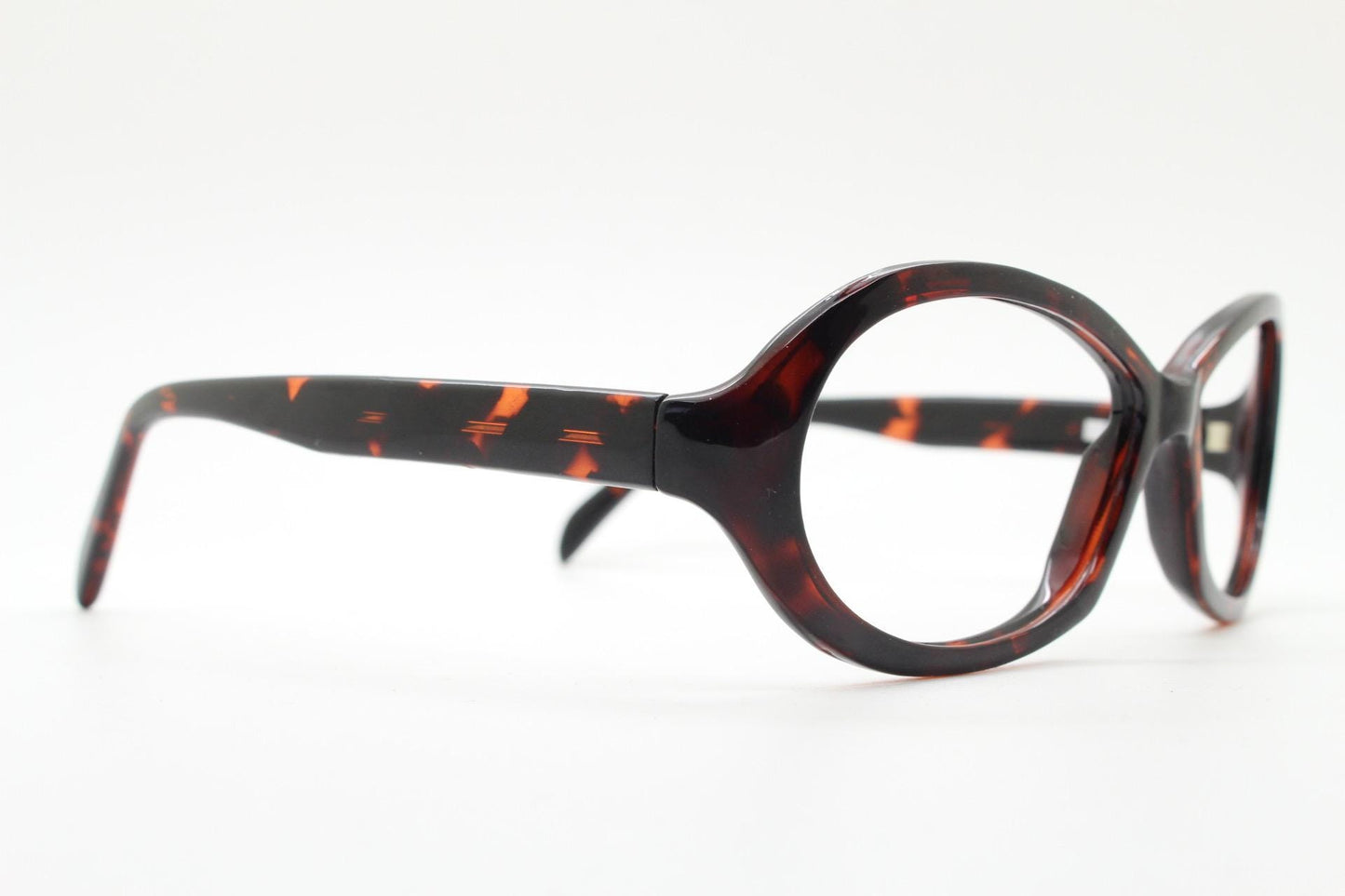 80s vintage oval eye glasses. Tasteful and effective simple design in dark tortoise. Optical frames. Prescription. RX spectacles. NOS