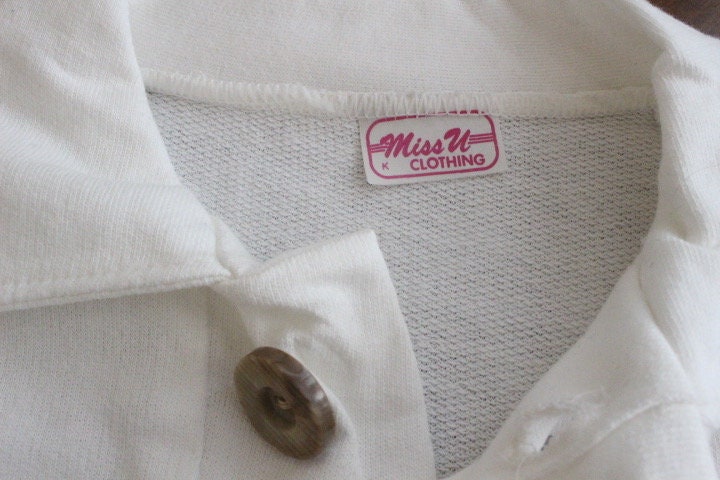 80s Vintage oversized polo shirt with 'LOVE ME' graphic print. Crop sleeve jumper. Unisex sweatshirt. Fashion grail sweater. NOS pullover