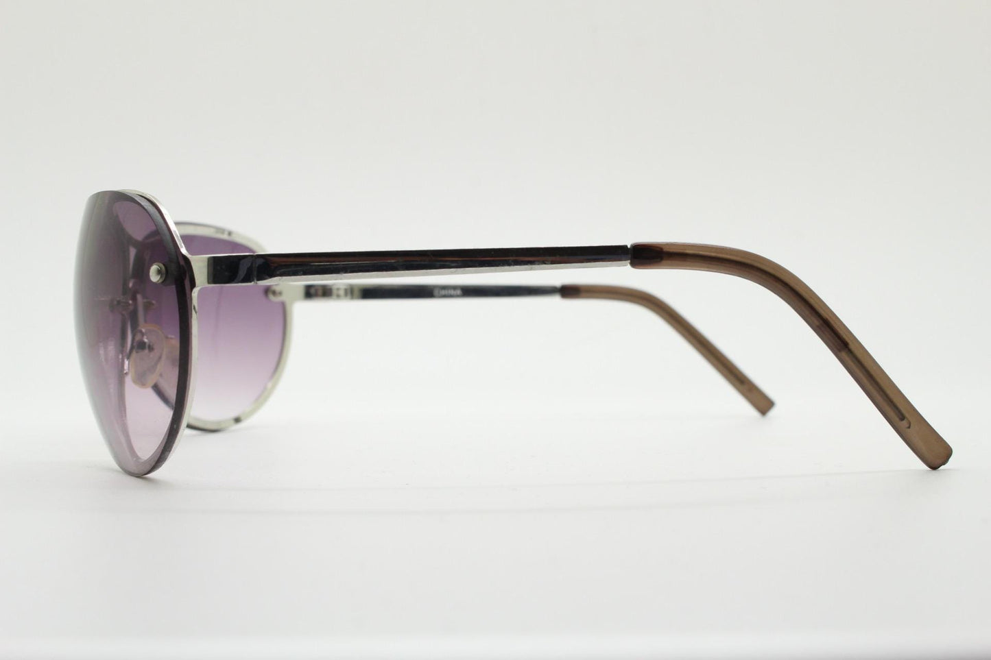 Y2K vintage bug eye aviator sunglasses. Silver chrome metal frame with curved mulberry lenses. Racing aviators. Unused NOS.