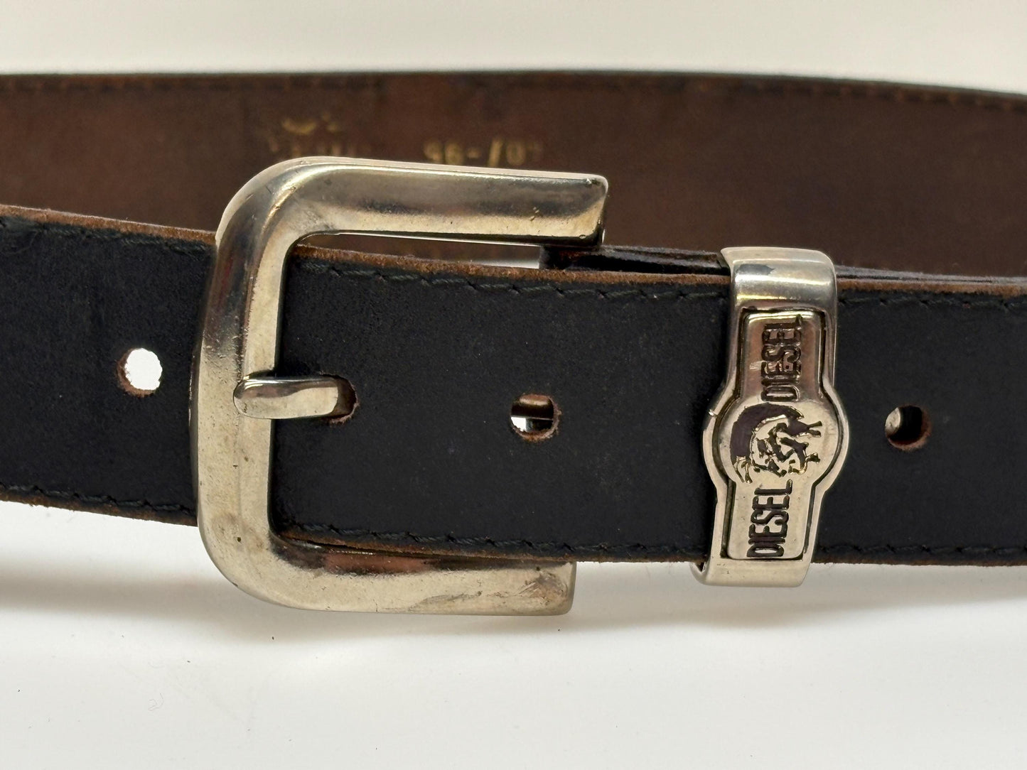 Diesel 90s vintage thick black genuine leather belt for jeans Superior quality with silver buckle and mohican crest. Single piece cowhide